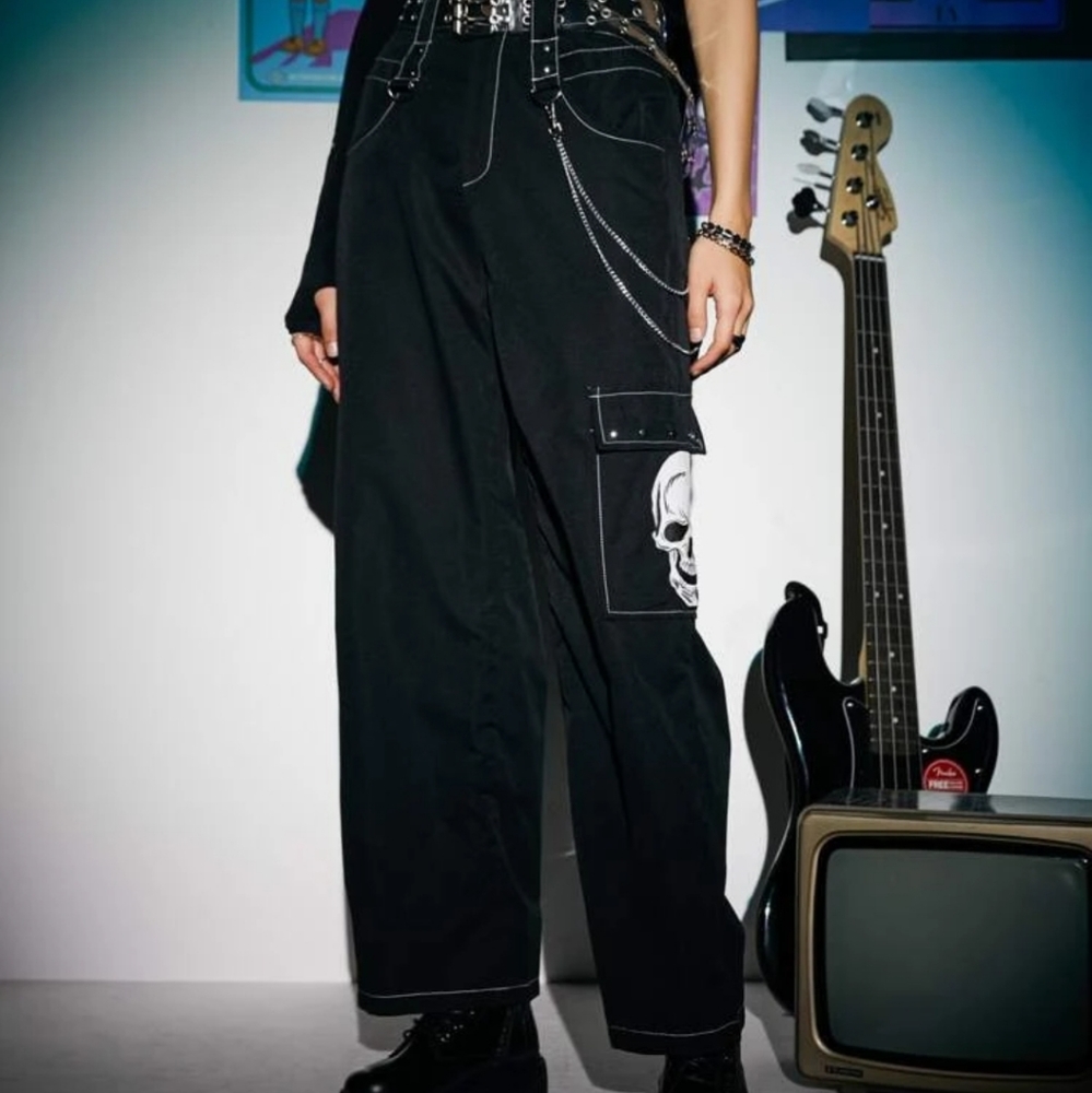 Skull pants!